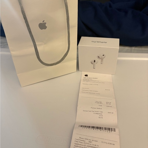 Apple AirPods Pro 3 Generation - Classic White